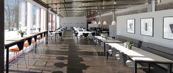 Ellery Beach House 4*